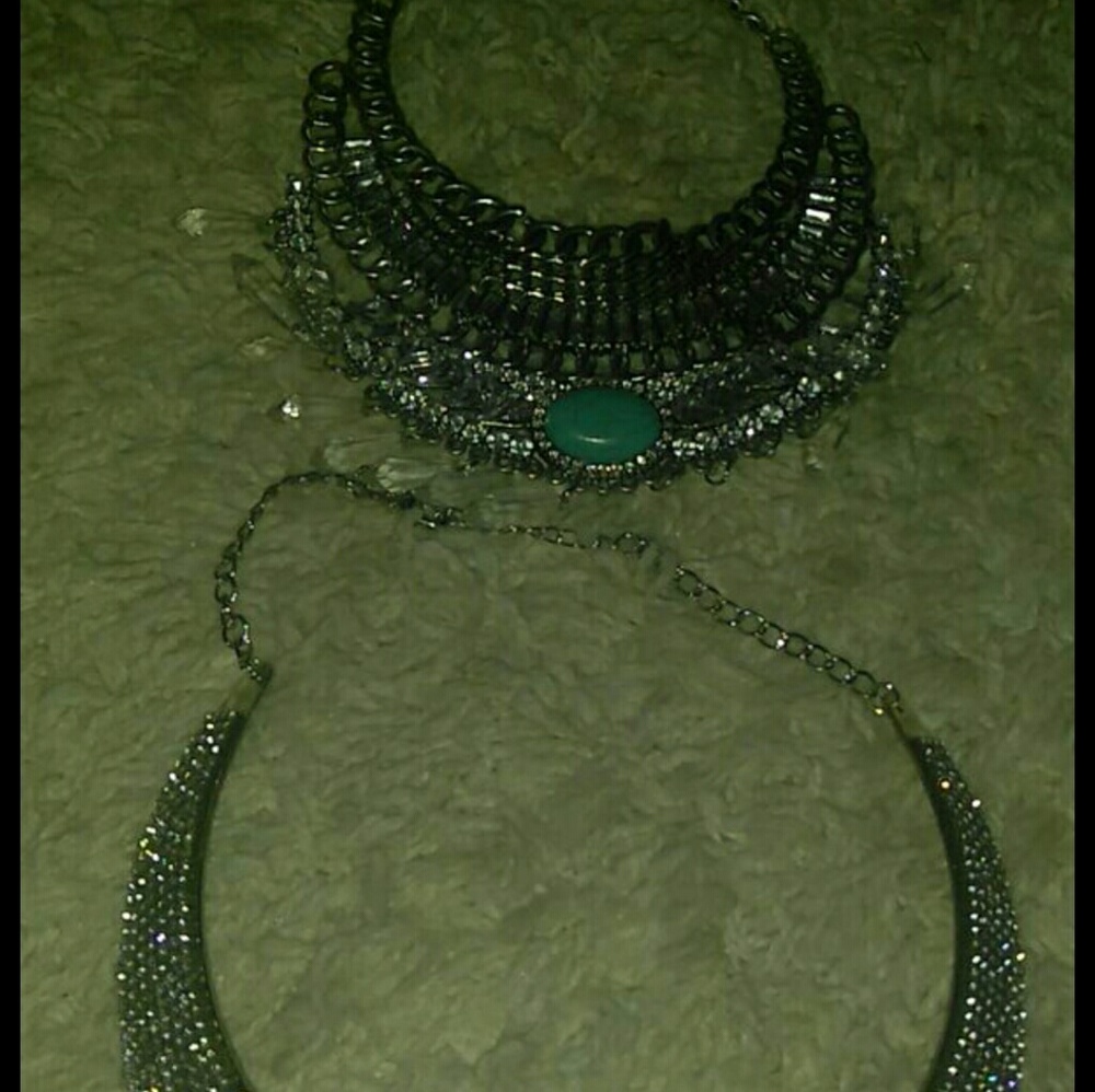 Set of two statement necklaces